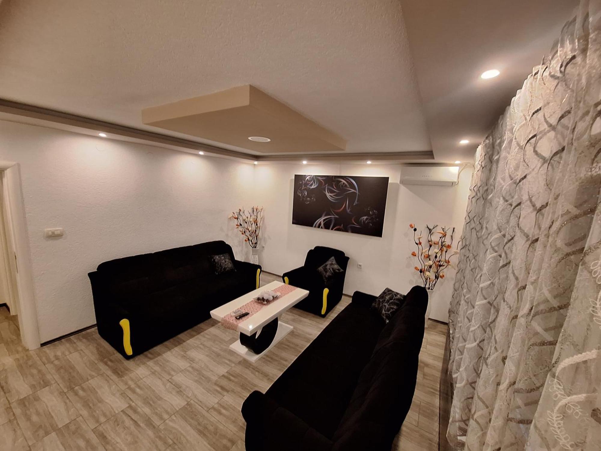 Kaca Apartmani 1 Banja Luka Zewnętrze zdjęcie